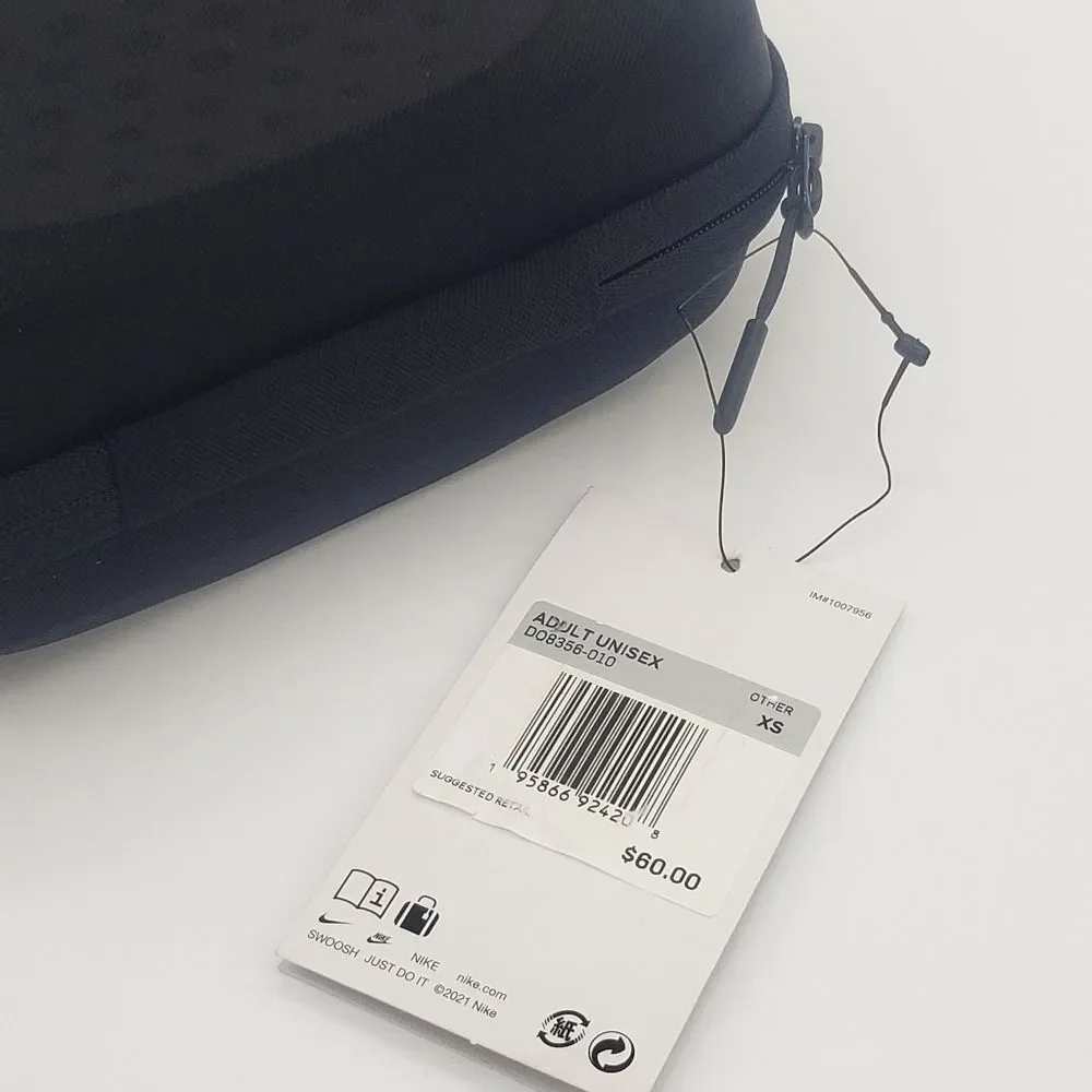 Nike Venturer Sports Performance Black Comfortable Straps DO8356 010 - SIZE XS